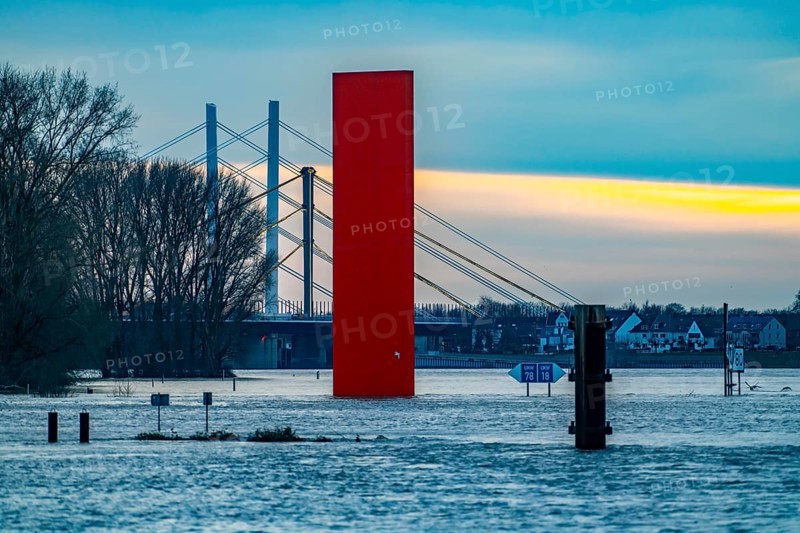 Flood on the Rhine near Duisburg, Rhine bridge Neuenkamp, old and new construction, landmark Rhine orange, washed over by the flood, North Rhine-Westphalia, Germany, Europe