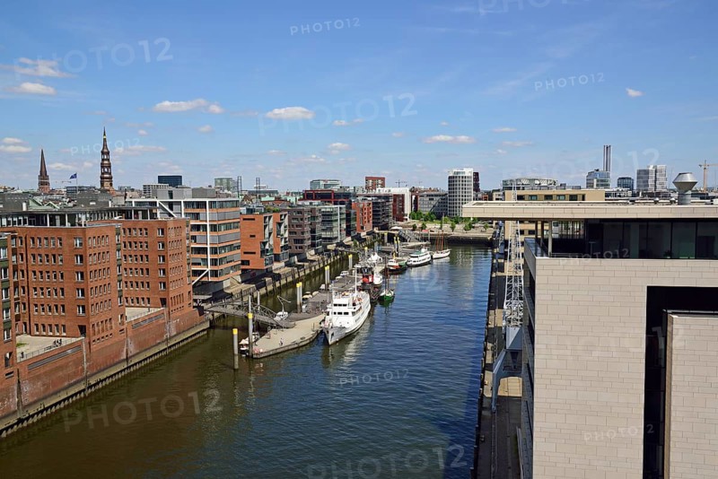 Europe, Germany, Hanseatic City of Hamburg, Elbe, Elbe Philharmonic Hall, Plaza, View of the Sandtor harbour, Europe