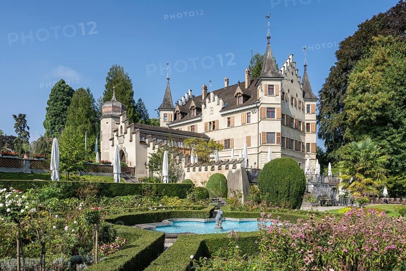 The historic Seeburg Castle with integrated catering and event location in the Seeburgpark on the Swiss shore of Lake Constance, Kreuzlingen, Canton Thurgau, Switzerland, Europe