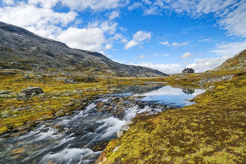 Stream in Breiddalen under a blue sky, autumn, Djupvatnet, mountain, Geiranger, Møre og Romsdal, Vestland, Norway, Europe