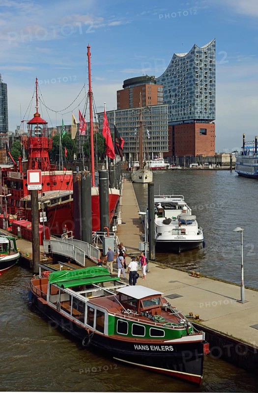 Germany, Hamburg, HafenCity, Kehrwiederspitze, Elbphilharmonie, Europe