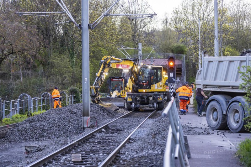 Construction work on the urban railway tracks, the SSB lines are interrupted, the tracks are being renewed, Stuttgart, Baden-Württemberg, Germany, Europe