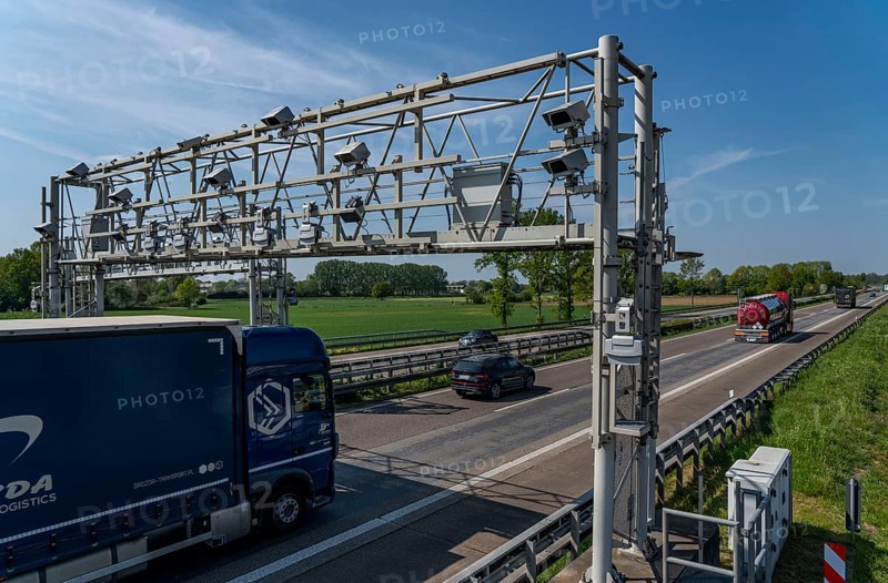 Toll bridge, for collecting motorway tolls, on the A3 motorway near Hamminkeln, Lower Rhine, North Rhine-Westphalia, Germany, Europe