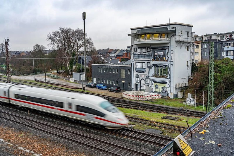 The Deutsche Bahn AG signal box in Mülheim-Styrum, controls train traffic on one of the busiest railway lines in Germany, between Essen and Duisburg, suburban trains, regional trains, ICE and IC long-distance trains and freight traffic, North Rhine-Westphalia, Germany, Europe