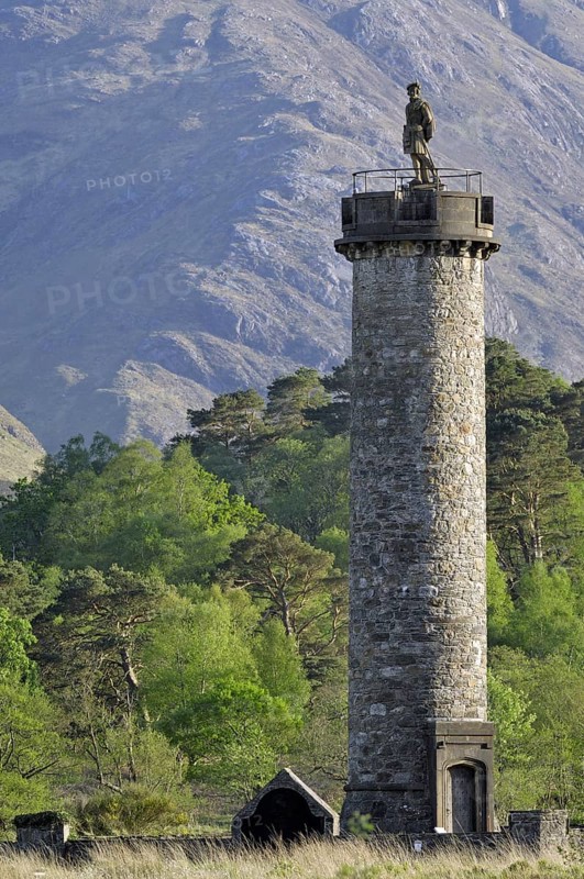 The Glenfinnan Monument on the shores of Loch Shiel, erected in 1815 to mark the place where Prince Charles Edward Stuart, Bonnie Prince Charlie raised his standard, at the beginning of the 1745 Jacobite Rising, Lochaber, Highlands, Scotland, UK