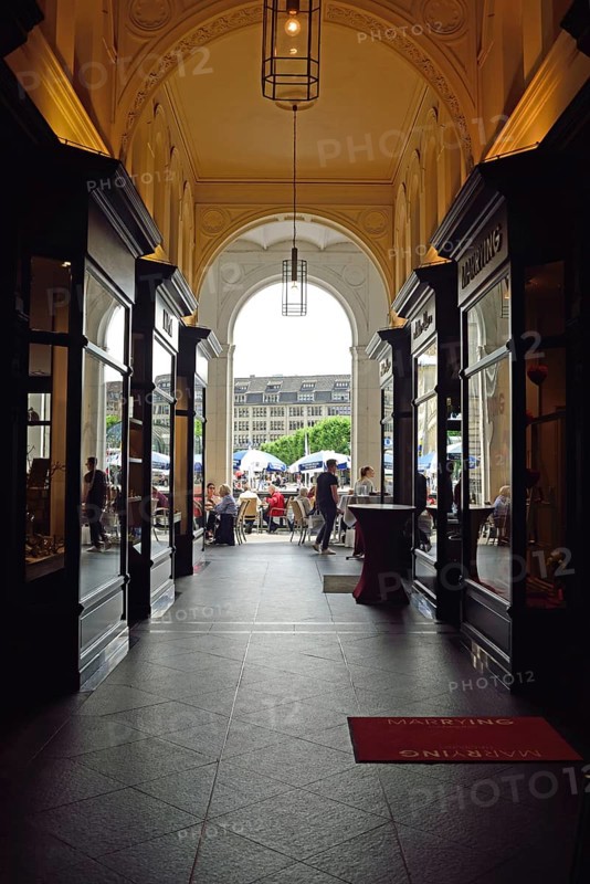 Germany, Hamburg, City, Alster Arcades, Mellin Passage, Hamburg's oldest passage, View to the Alsterfleet, Hamburg, Hamburg, Federal Republic of Germany, Europe