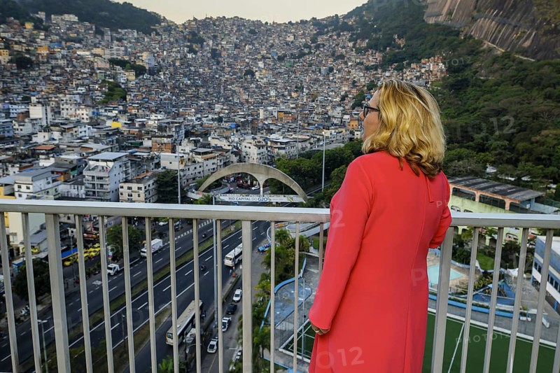 Svenja Schulze (SPD), Federal Minister for Economic Cooperation and Development, during a visit to the Social Aid Registration Centre (Centro Cadastro Unico) . Here with a view of the Rocinha favela. Rio de Janeiro, 13.02.2013. Photographed on behalf of the Federal Ministry for Economic Cooperation and Development