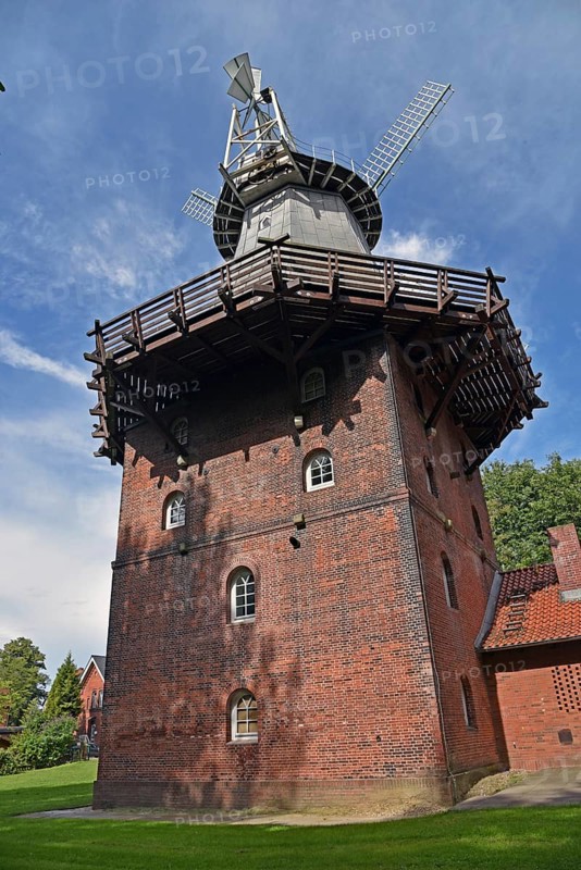 Europe, Germany, Lower Saxony, Hamburg Metropolitan Region, Hanseatic City of Stade, Schiffertor Mill, built in 1856, historic gallery Dutchman, Europe