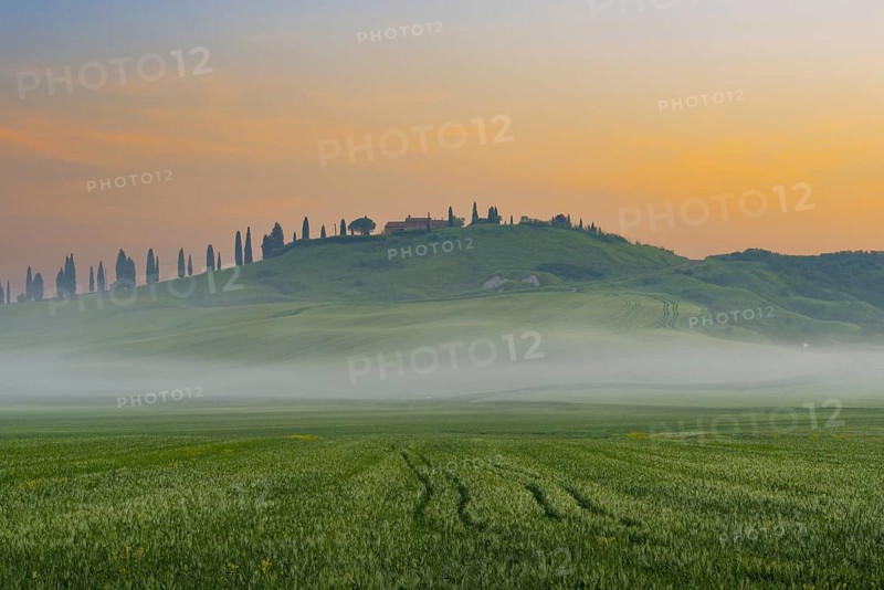 Sunrise in the Crete Senesi, Province of Siena, Tuscany, Italy, Europe