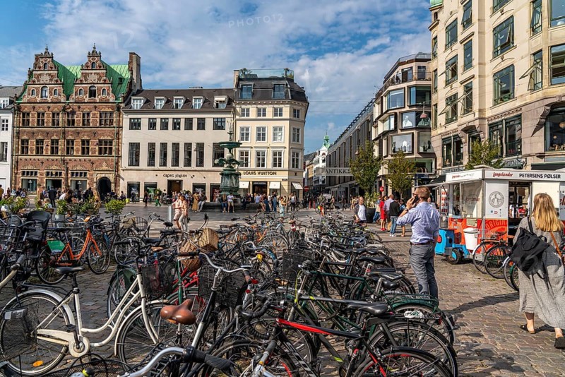 Old town, city centre, Amagertorv, part of the pedestrian zone Strøget, gastronomy, shops, Copenhagen, bicycle parking, Denmark, Europe