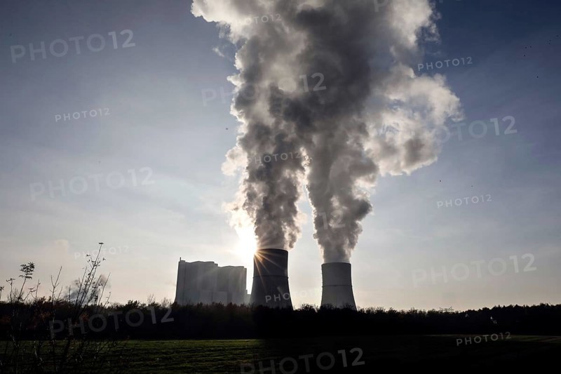 Schwarze Pumpe lignite-fired power plant operated by LEAG Lausitz Energie Kraftwerke AG. The phase-out of coal-fired power generation is to take place by 2038, 11.11.2021