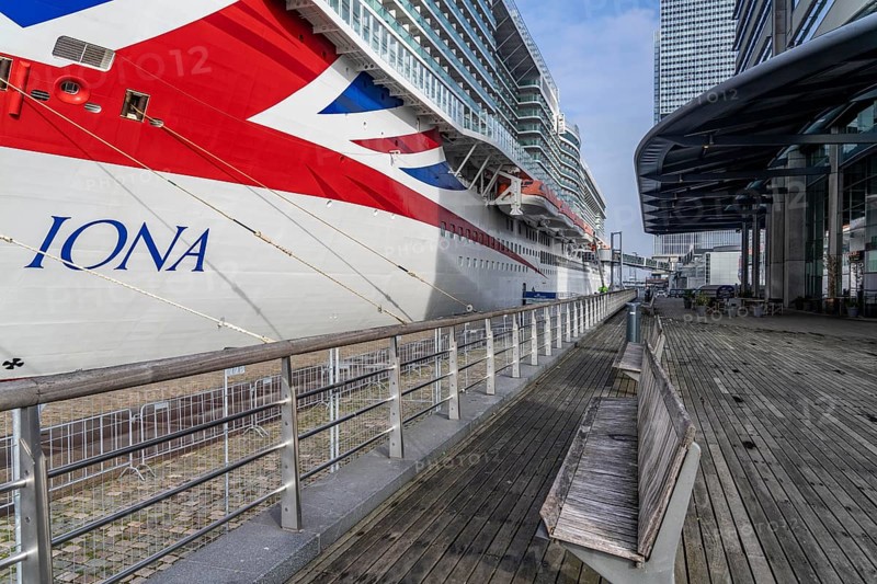 Cruise ship Iona of the British shipping company P&O Cruises, the largest cruise ship ever built in Germany, 17 passenger decks, 2600 cabins for 5200 passengers, the ship is fuelled by liquefied natural gas, moored at the pier of Cruise Terminal Rotterdam, Netherlands