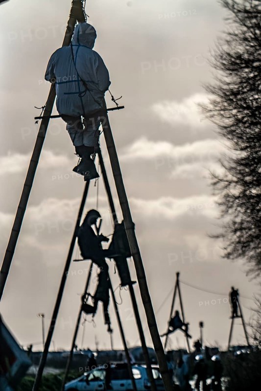 Beginning of the eviction of the Lützerath hamlet, camp of climate activists and squatters, at the Garzweiler 2 opencast lignite mine, by the police, Erkelenz, North Rhine-Westphalia, Germany, Europe