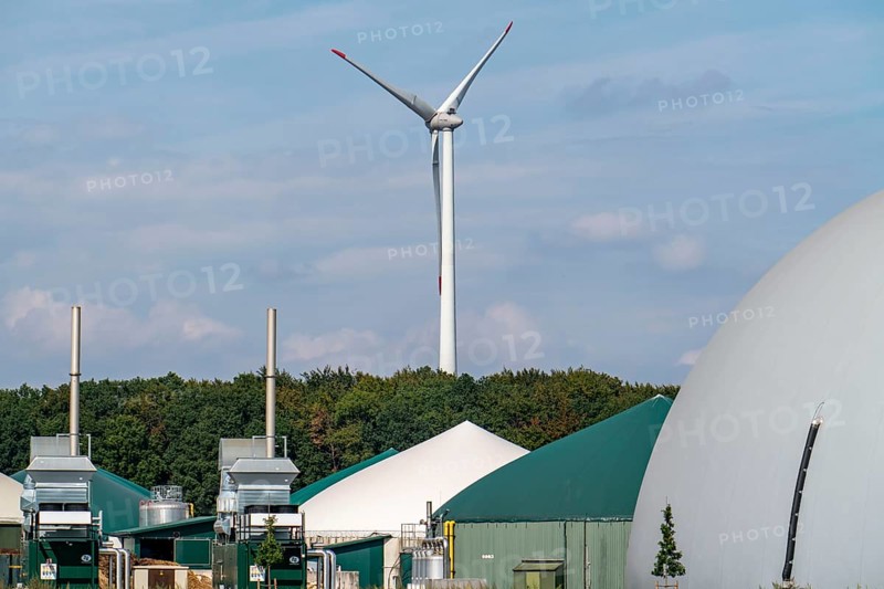 Biogas plant, combined heat and power plants, for power generation, dome-shaped gas storage, wind power plant, Rietberg, North Rhine-Westphalia, Germany, Europe