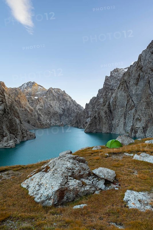 Wild camping, camping in the wilderness with a tent in front of mountain lake Kol Suu, Sary Beles Mountains, Naryn Province, Kyrgyzstan, Asia