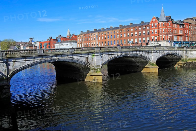 Bridge over River Lee, City of Cork, County Cork, Ireland, Irish Republic, Europe