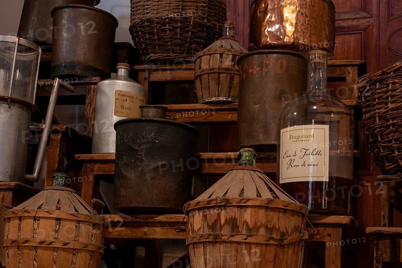 Historic bottles of fragrances in the Fragonard perfumery, Grasse, Département Alpes-Maritimes, France, Europe