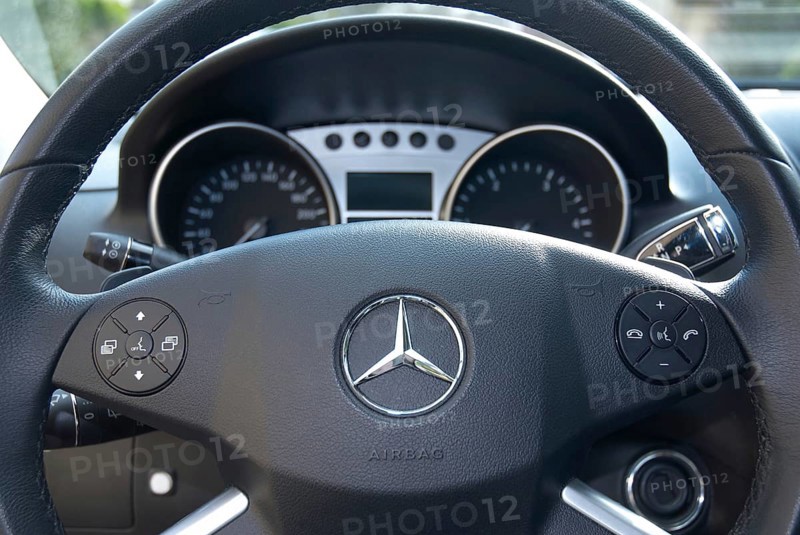 Mercedes-Lenkrad mit Airbag