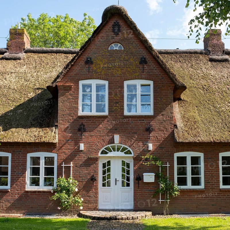 Frisian house, thatched house, Alkersum, Föhr, North Sea island, North Frisia, Schleswig-Holstein, Germany, Europe