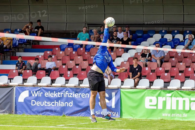 Fistball: TSV Pfungstadt against DSG UKJ Froschberg (IFA 2024 Fistball World Tour Finals Mannheim, preliminary round match Group A)