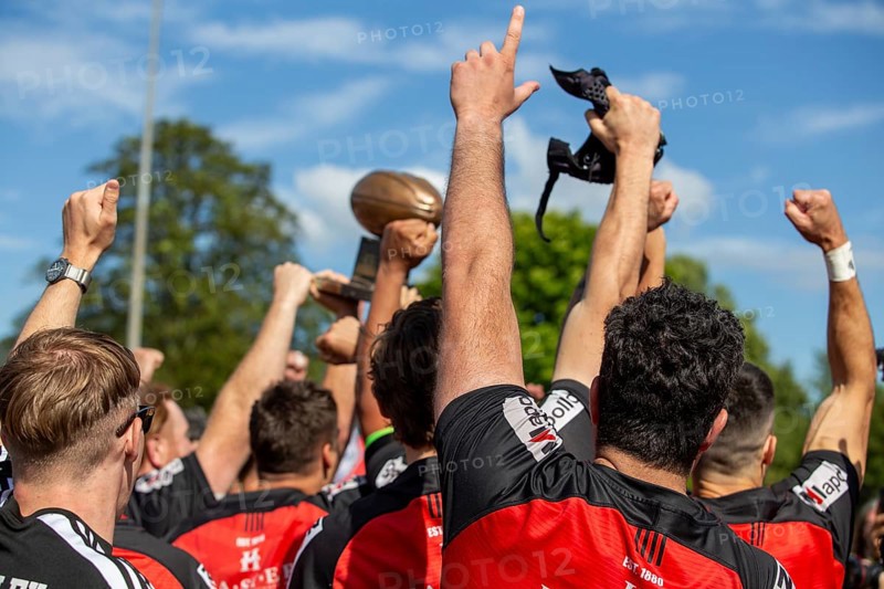 Heidelberg, 15.06.2024, Rugby 1st Bundesliga, 2023/24 season, final for the German championship: SC Frankfurt 1880 vs SC Neuenheim. Great joy among the Frankfurt players after winning the German Championship
