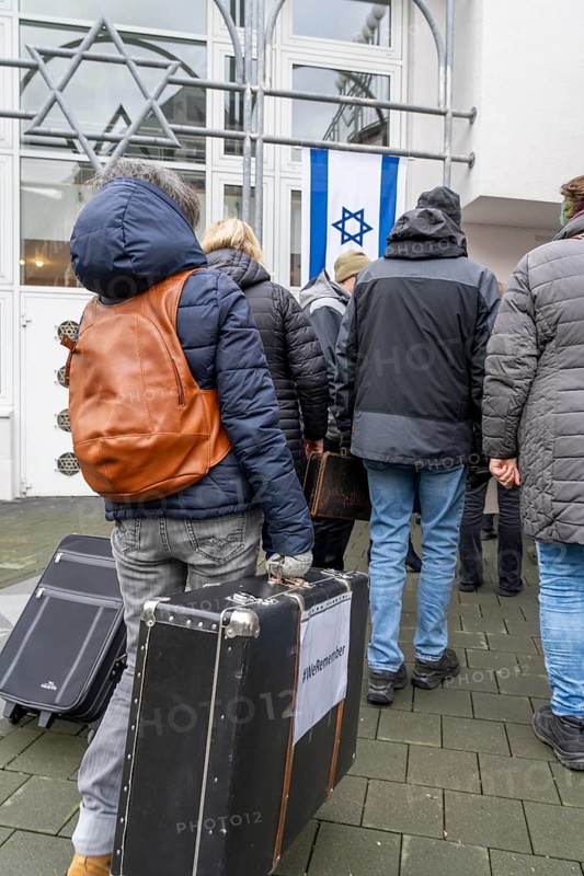 Suitcase march in Recklinghausen, for the 2nd time over 500 people walk through Recklinghausen, carrying suitcases with the inscription #WeRemember, in memory of the deportation of 216 Jews in the Nazi era in RE, on the day in front of the International Holocaust Remembrance Day, to the synagogue, followed by a memorial service, the names of the deported people are written on the pillars, North Rhine-Westphalia, Germany, Europe