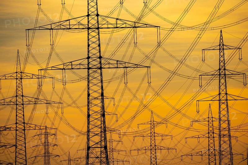 Extra-high-voltage lines, 380 KV, power line, the electricity comes from the Rhenish lignite mining area, at the Neurath power station, near Grevenbroich, Germany, Europe