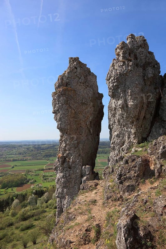 Ehrenbürg rock and the Walberla rock, Wiesenthauer Nadel, near Kirchehrenbach, district of Forchheim, Upper Franconia, Bavaria, Germany, Europe