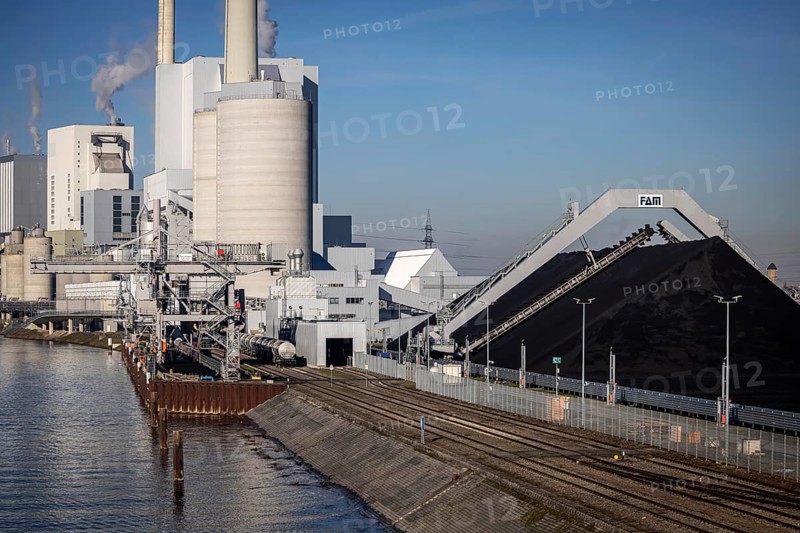 Grosskraftwerk Mannheim AG, GKM, hard coal-fired power plant generates electricity and district heating, combined heat and power CHP. Mannheim, Baden-Württemberg, Germany, Europe