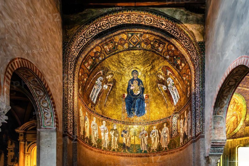 Our Lady between the Archangels Gabriel and Michael and the Apostles, 11th century, Byzantine mosaic, left Abssis, Cathedral of San Giusto, Colle di San Giusto, Trieste, harbour town on the Adriatic, Friuli, Italy, Trieste, Friuli, Italy, Europe