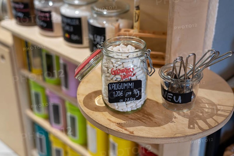 Chewing gum in jars, unpackaged shop, Germany, Europe