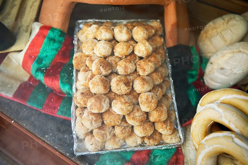 Aceitadas zamoranas or wheat cakes with aniseed oil for sale in the shop window, a speciality from Zamora, Privinz Zamora, Castile and Leon, Spain, Europe