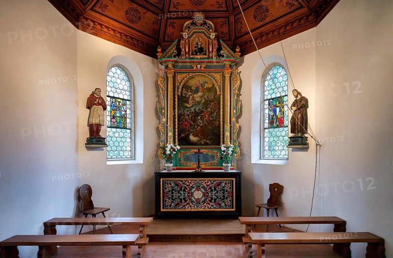Interior view, altar, altarpiece DIE HEILIGEN NOTHELFER, Tell's Chapel Hohle Gasse, artificial ravine between Immensee and Küssnacht am Rigi SZ, drama Wilhelm Tell by Friedrich Schiller, Canton Schwyz, Switzerland, Europe