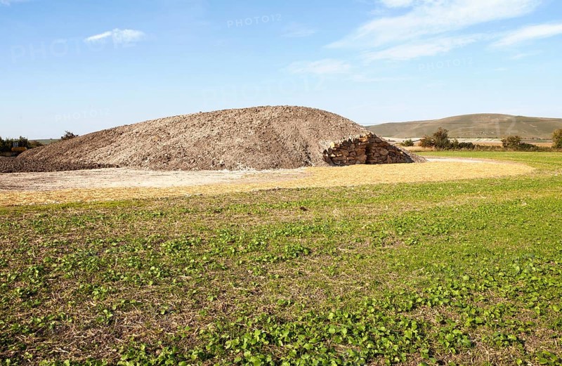 Modern-day neolithic style long Barrow burial chamber for storing cremation urns All Cannings, near Devizes, Wiltshire, UK