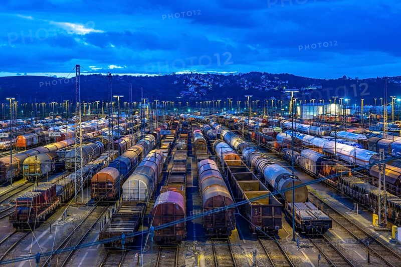 The Hagen-Vorhalle marshalling yard, one of the 9 largest in Germany, is located on the Wuppertal-Dortmund railway line and has 40 directional tracks on which goods trains are assembled, in the evening, North Rhine-Westphalia, Germany, Europe