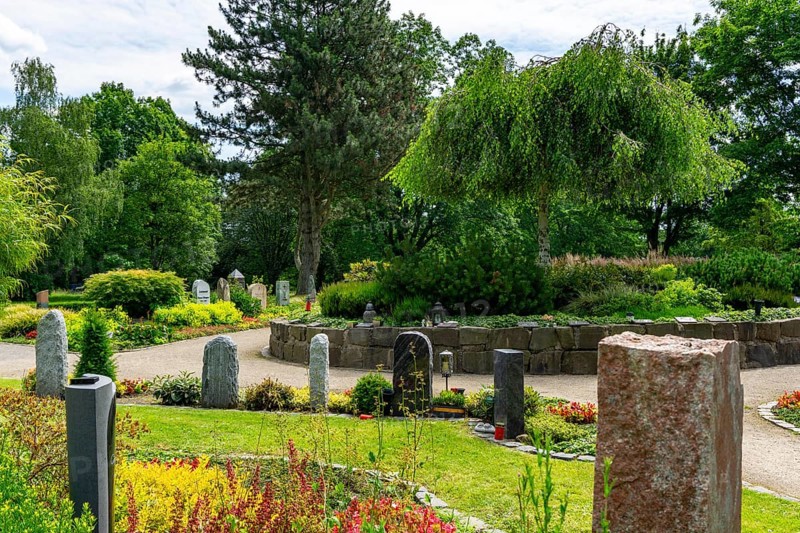 Memoriam Garden, graves in themed gardens, at the Park Cemetery in Essen, the city's largest cemetery, North Rhine-Westphalia, Germany, Europe