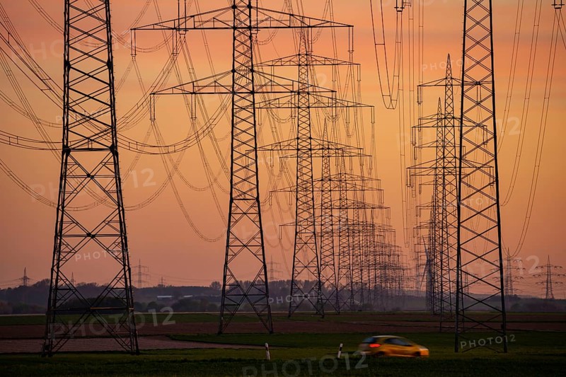 Extra-high-voltage lines, 380 KV, power line, the electricity comes from the Rhenish lignite mining area, at the Neurath power station, near Grevenbroich, Germany, Europe