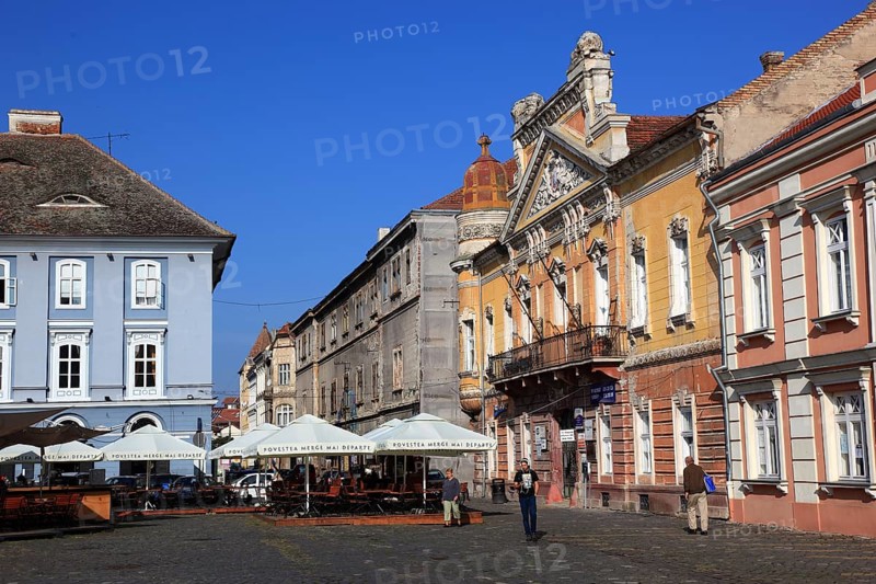 Houses on Piata Unirii, Unification Square, from left, the House of the Serbian Community, the Franz-Josef Barracks or Vienna Barracks, the House with the Lions, the House of the Seven Electors, Timisoara, Timisoara, Banat, Romania, Europe