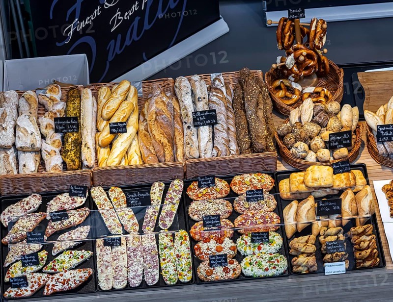 Baked snacks, pizza, baguettes and cheese sticks. In times of a shortage of skilled labour, pre-made baked goods are in vogue. Intergastra, trade fair for the hotel and catering industry, Stuttgart, Baden-Württemberg, Germany, Europe