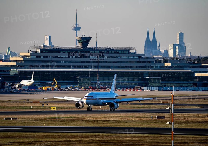 Airbus A319 OH, 15+03, Open Skies, Reconnaissance Airbus of the German Air Force, BMVG, landing at Cologne-Bonn Airport, North Rhine-Westphalia, Germany, Europe