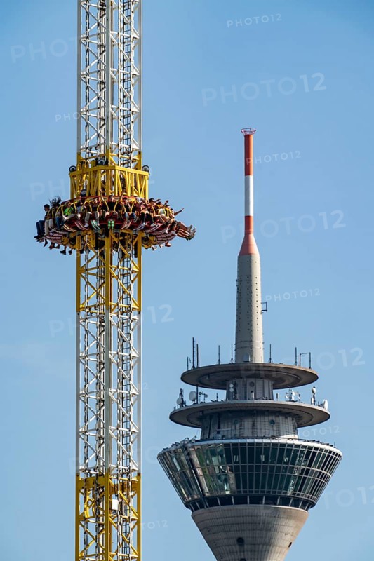 The Rhine Fair in Düsseldorf, in the Rhine meadows in the Oberkassel district, on the Rhine, Hangover The Tower ride, North Rhine-Westphalia, Germany, Rhine Tower, Europe