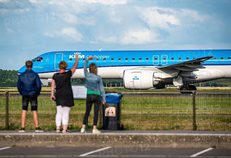 Amsterdam Shiphol Airport, Polderbaan, one of 6 runways, spotter area, see aeroplanes up close, KLM aircraft, Schiphol