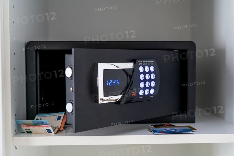 Hotel safe, for the secure storage of valuables in the hotel room, with PIN number, keypad