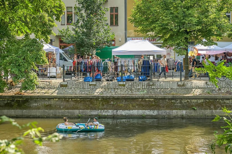 Landwehrkanal, textiles, art and design market, Neuköllner Stoff am Maybachufer, Kreuzberg, Neukölln, Berlin, Germany, Europe