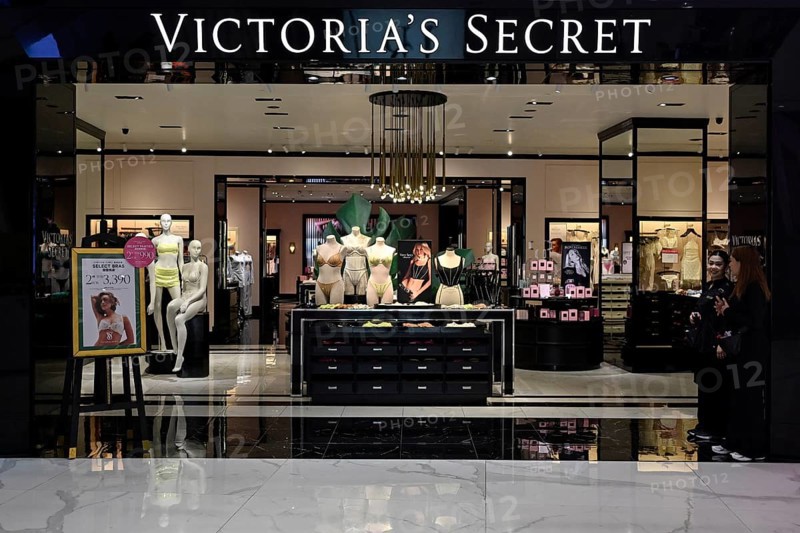 Victoria's Secret entrance