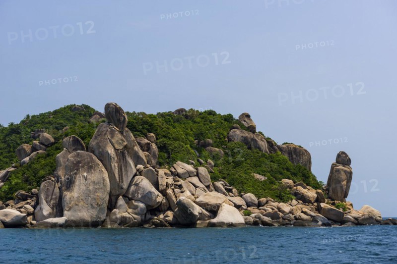 Granite rocks on the coast of Koh Tao, island, holiday island, tropical, tropics, holiday paradise, landscape, beach holiday, dream holiday, exotic, nobody, empty, coastal landscape, Asian, natural landscape, rock, natural paradise, sight, beautiful, natural, paradise, seascape, summer, beautiful weather, climate, nature, coastline, ocean, sea, Thailand, Asia