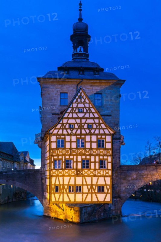 Upper Bridge, Old Town Hall, Regnitz, historic old town, Blue Hour, Bamberg, Lower Franconia, Bavaria, Germany, Europe