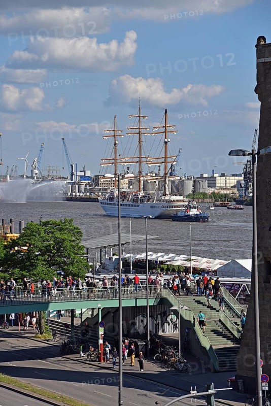 Europe, Germany, Hanseatic City of Hamburg, At the St. Pauli Landungsbrücken, Elbe, access to underground station tram station, museum ships, Sea Cloud Spirit, cruise with three-masted full-rigged ship, reception with fireboat, fountain, Europe