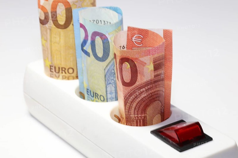 Symbolic image of electricity costs