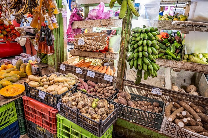 Display of fruit and vegetables at a market stall, Mercado Central de San José, San José, Costa Rica, Central America